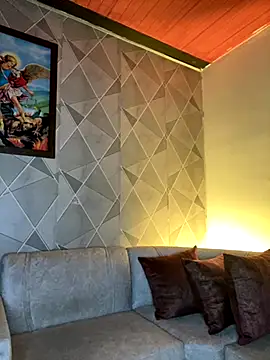 Alisse taylor2 online show from November 18, 11:36 am