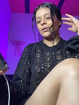 Alisse taylor2 online show from May 9, 11:04 am
