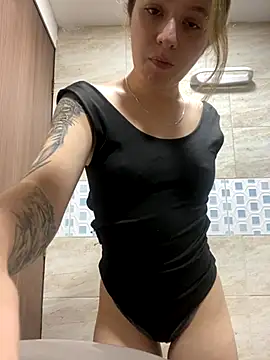 karla-thomsom10 online show from September 26, 11:09 pm