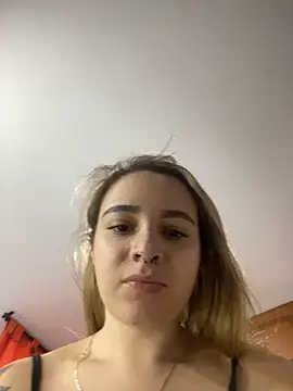 Snapshot of karla-thomsom10 chatting on February 19, 10:17 pm karla-thomsom10 online show from February 19, 10:17 pm