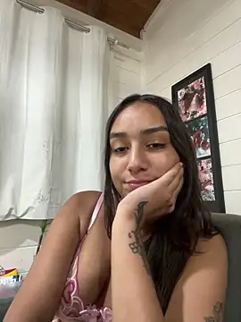 Snapshot of hannahhotwife chatting on March 20, 7:30 pm hannahhotwife online show from March 20, 7:30 pm