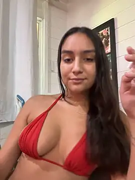 Snapshot of hannahhotwife chatting on April 10, 4:55 pm hannahhotwife online show from April 10, 4:55 pm