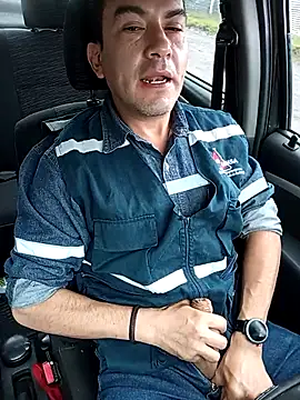 Snapshot of Blackaxes chatting on February 19, 9:55 pm Blackaxes online show from February 19, 9:55 pm