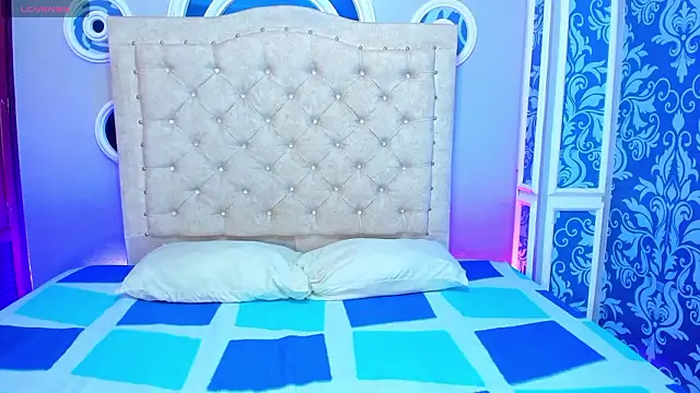 mishell lovely online show from February 4, 11:49 am