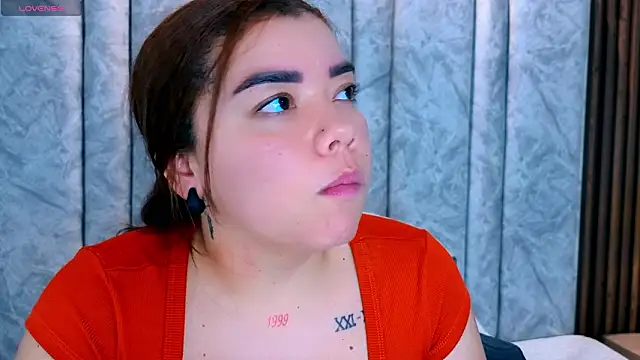 Snapshot of leilapons chatting on February 24, 5:00 pm leilapons online show from February 24, 5:00 pm