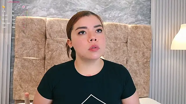 leilapons online show from March 12, 5:08 pm