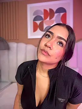 noa moon online show from January 18, 2:37 am