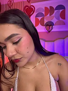 noa moon online show from February 14, 11:12 pm