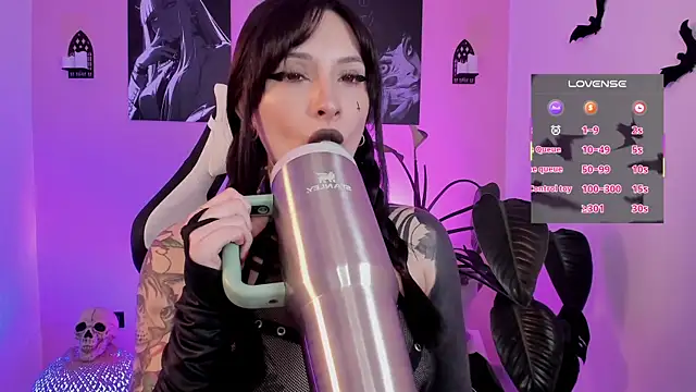 VelvetVampiree online show from September 24, 1:31 am