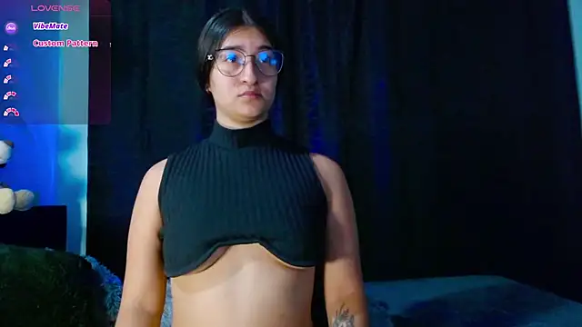 EVAH LEE  online show from October 17, 3:42 am