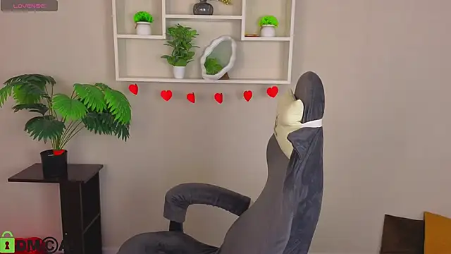 Miche1le Allenne online show from February 11, 1:10 am