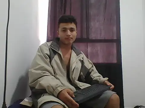 yissus 20  online show from October 17, 8:44 pm