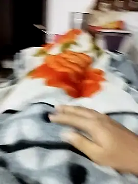 Snapshot of isisieueie chatting on October 10, 5:45 pm isisieueie online show from October 10, 5:45 pm