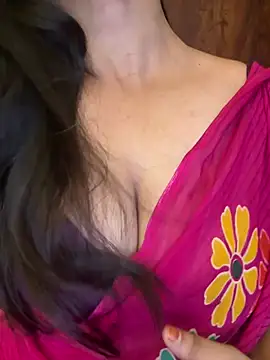 Snapshot of annanya01 chatting on July 31, 5:40 am annanya01 online show from July 31, 5:40 am