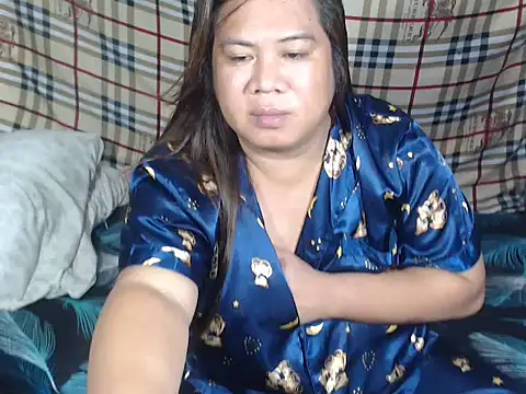 Snapshot of sexyh0tangel chatting on December 1, 2:11 pm sexyh0tangel online show from December 1, 2:11 pm