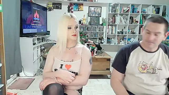 Barbieandteddy online show from May 19, 2:34 pm