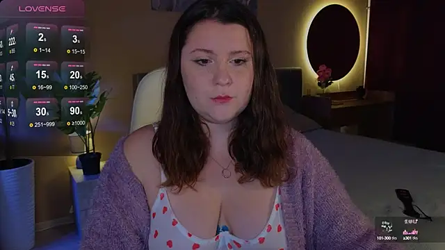 Snapshot of Edalyn_Af chatting on September 29, 7:30 pm Edalyn Af online show from September 29, 7:30 pm