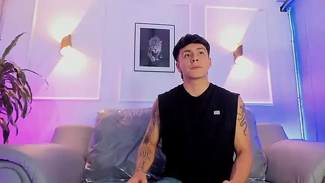 Leo santoro online show from March 20, 1:49 pm