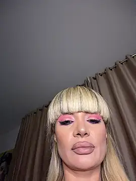 BOO D online show from November 12, 7:24 pm