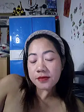 Snapshot of SweetASS6969 chatting on March 24, 5:40 pm SweetASS6969 online show from March 24, 5:40 pm