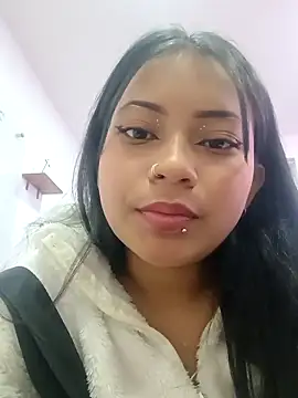 LilyCutee  online show from October 15, 7:25 pm
