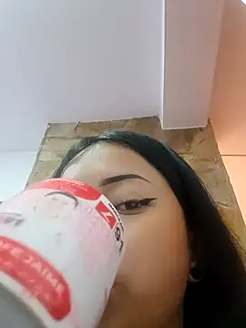 LilyCutee  online show from October 21, 2:07 pm