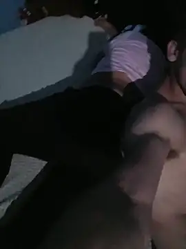 Snapshot of alex-golden chatting on February 9, 11:20 pm alex-golden online show from February 9, 11:20 pm