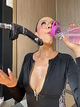 ValentinaBianchi online show from February 13, 6:59 pm