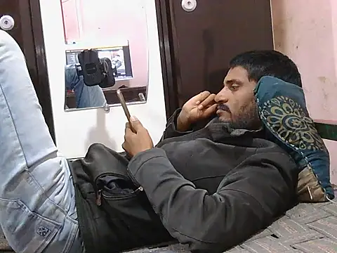 krishjaat43 online show from February 3, 7:19 pm