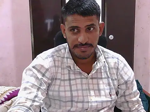 krishjaat43 online show from February 8, 5:33 am