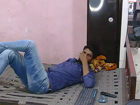 krishjaat43 online show from March 26, 9:04 am