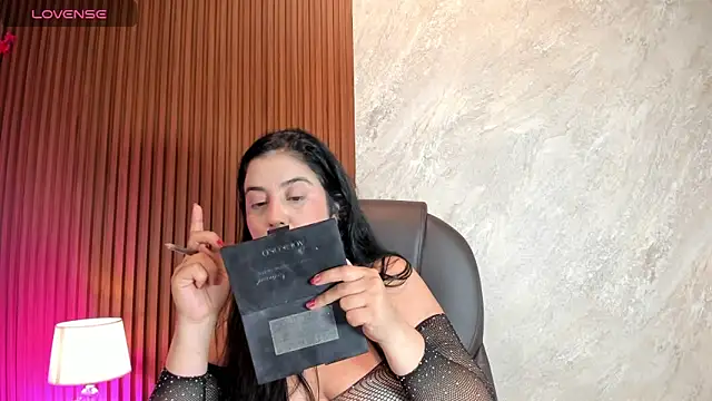 Snapshot of _Cris_Spicy_ chatting on September 25, 8:23 pm Cris Spicy online show from September 25, 8:23 pm