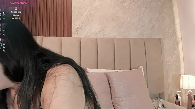  Cris Spicy  online show from March 12, 7:09 pm