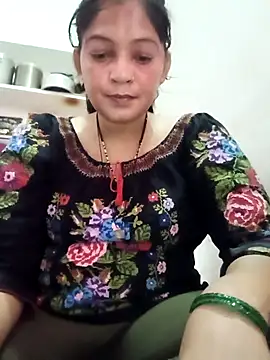 Snapshot of Chhaya_hot chatting on April 5, 1:47 am Chhaya hot online show from April 5, 1:47 am