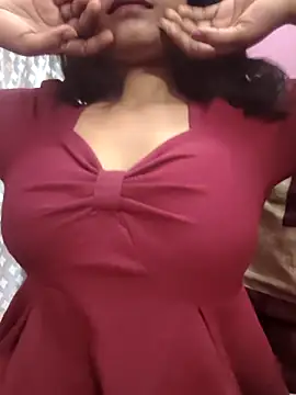 Snapshot of sexykrisha chatting on January 7, 2:14 am sexykrisha online show from January 7, 2:14 am
