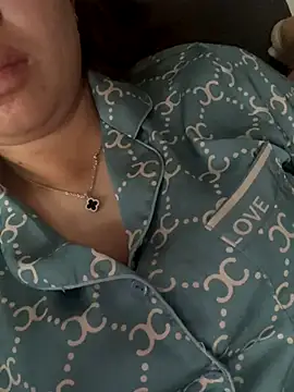 Nhung584 online show from September 13, 11:37 pm