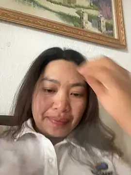 Nhung584 online show from November 6, 7:09 am