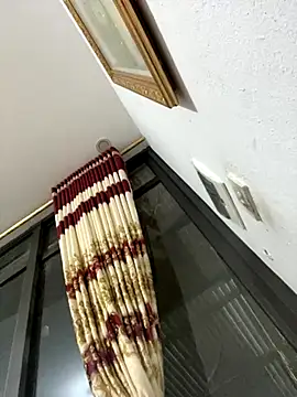 Nhung584 online show from November 12, 1:00 pm