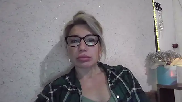 fox red lady7 online show from January 14, 4:23 pm