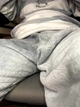 Snapshot of sonwmelt1 chatting on October 20, 4:24 am sonwmelt1 online show from October 20, 4:24 am