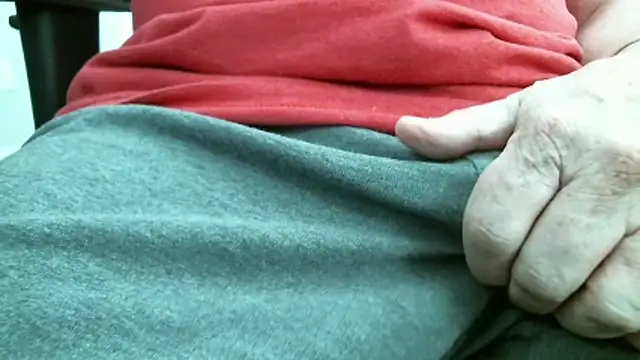 nikgurthaz online show from April 12, 6:02 pm