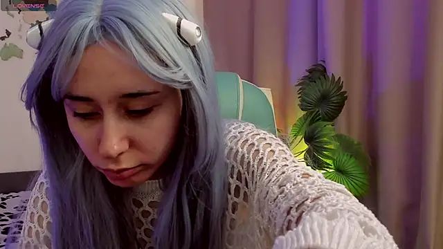 Snapshot of meomeee chatting on October 13, 11:10 am meomeee online show from October 13, 11:10 am