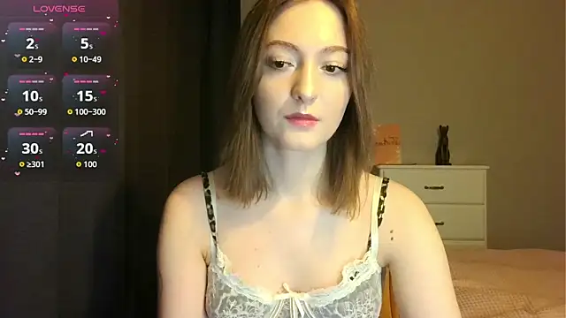 Snapshot of white_liillyy chatting on March 18, 10:13 pm white liillyy online show from March 18, 10:13 pm