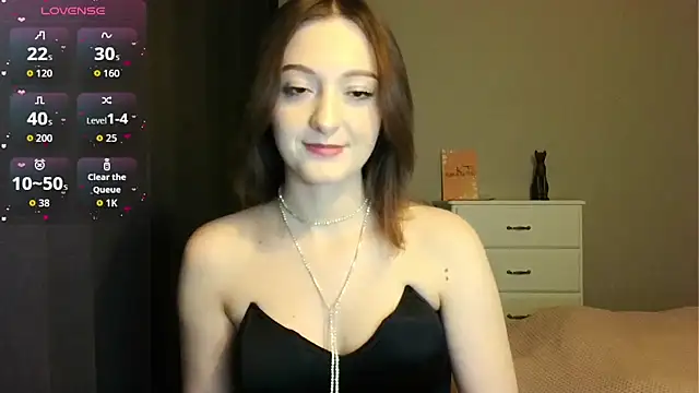 Snapshot of white_liillyy chatting on April 3, 9:13 pm white liillyy online show from April 3, 9:13 pm