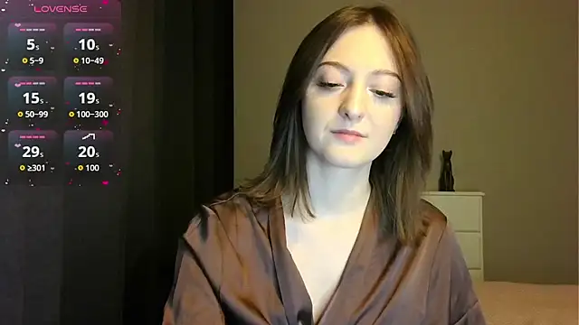 Snapshot of white_liillyy chatting on April 4, 9:45 pm white liillyy online show from April 4, 9:45 pm