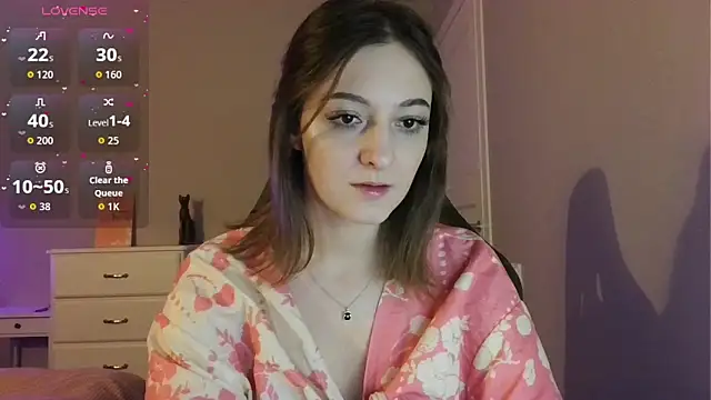 Snapshot of white_liillyy chatting on April 22, 8:21 pm white liillyy online show from April 22, 8:21 pm