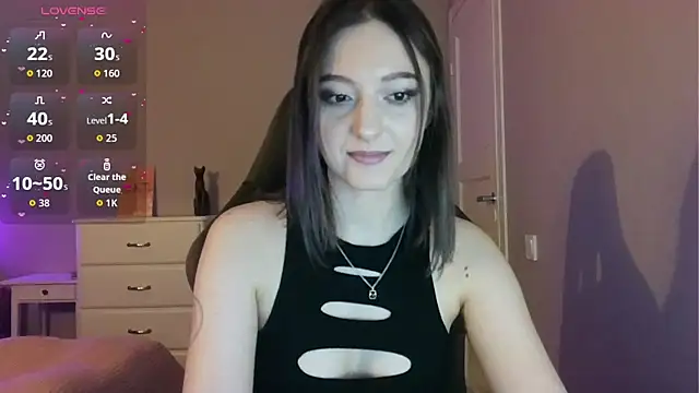 Snapshot of white_liillyy chatting on May 6, 9:20 pm white liillyy online show from May 6, 9:20 pm