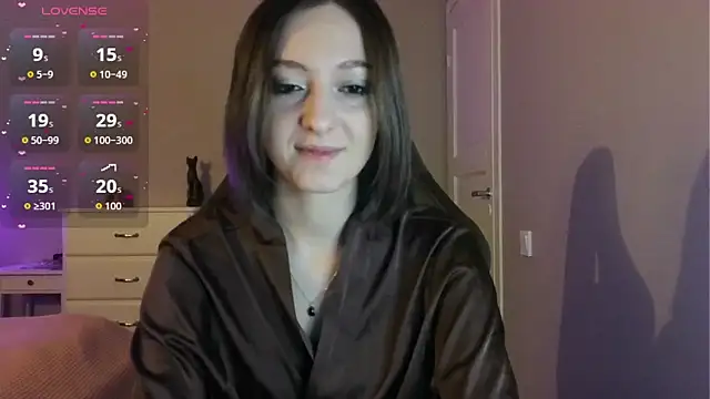 Snapshot of white_liillyy chatting on May 14, 8:59 pm white liillyy online show from May 14, 8:59 pm