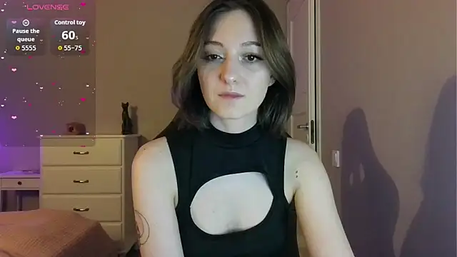 Snapshot of white_liillyy chatting on May 20, 8:26 pm white liillyy online show from May 20, 8:26 pm