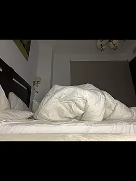 Snapshot of thejaderavixen chatting on November 9, 1:04 am thejaderavixen online show from November 9, 1:04 am